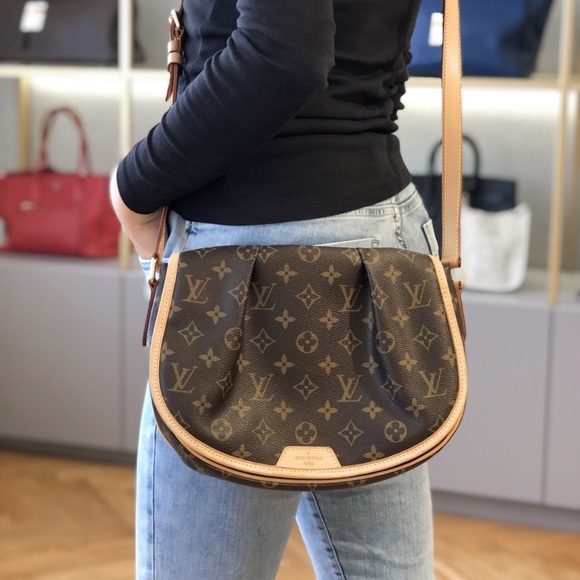 Louis Vuitton Handbags - Menilmontant PM crossbody